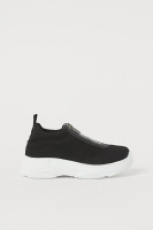 Fully fashioned Sneaker 10.99 €