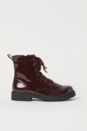 Lack-Schnürstiefel 9.99 €