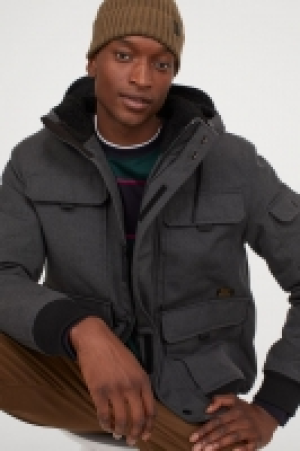 Wattierte Jacke mit Kapuze 44.99 €