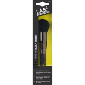 Blush Brush - Make Me Blush Brush 9.09 €
