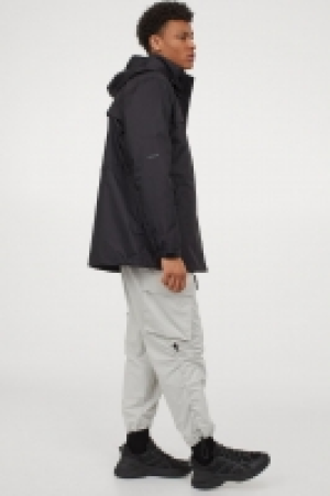 Wasserabweisender Parka 22.99 €
