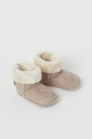 Weiche Hausschuhe 5.99 €