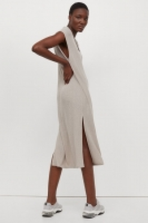 Strickkleid 9.99 €