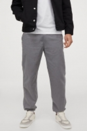 Joggers mit Leinen Regular Fit 12.99 €