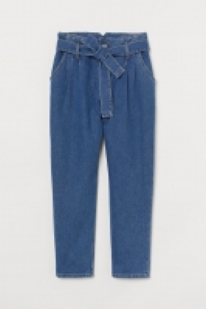 HM  Denimhose mit Bindegürtel