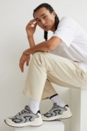 Sneaker 12.99 €
