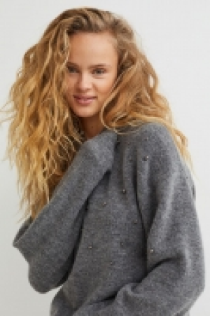 Pullover mit Perlen 8.99 €
