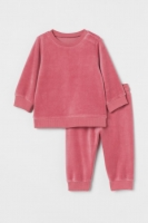 2-teiliges Set aus Velours 17.99 €