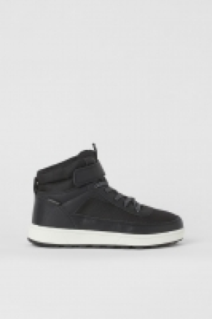 Wasserdichte Sneaker 17.99 €