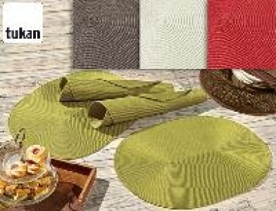 4 Tischsets, geflochten 4.99 €
