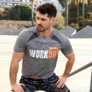 Herren-T-Shirt in Melange-Optik 4.50 €